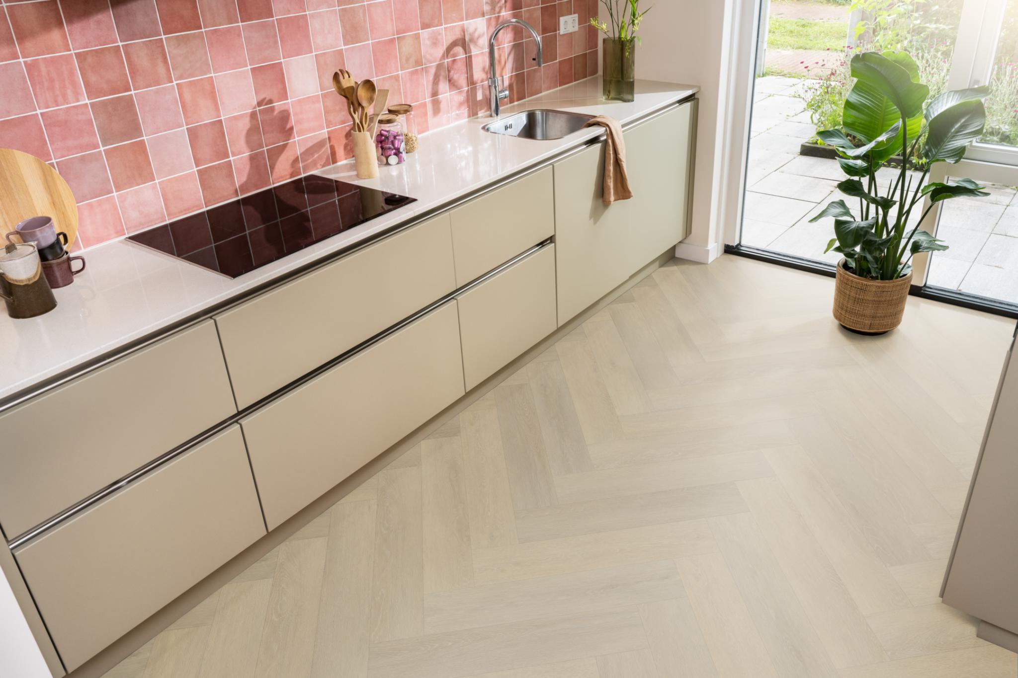 Herringbone Click SRC Natural
