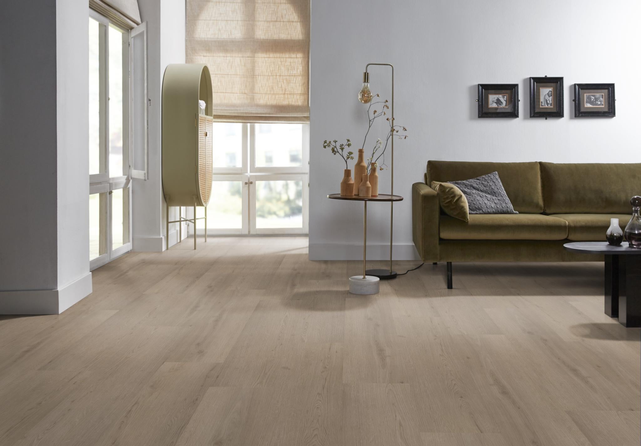 Venera Click Smoky