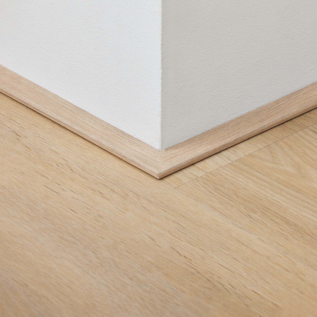 Co-pro plakplint Grijs Grenen 9902