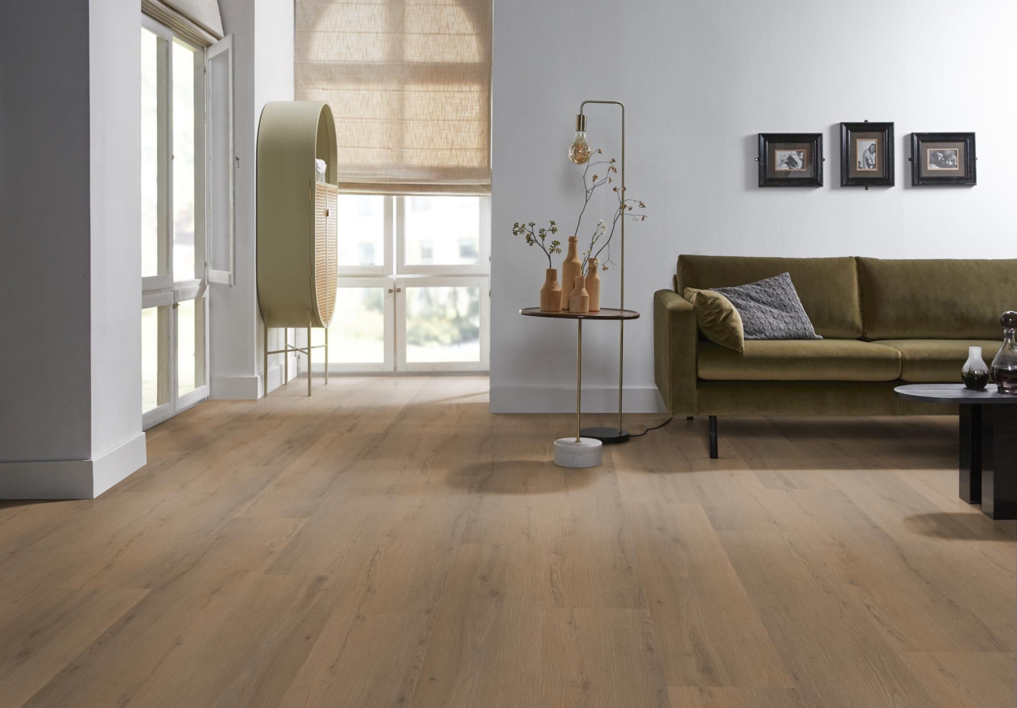 Venera Click Dark Oak